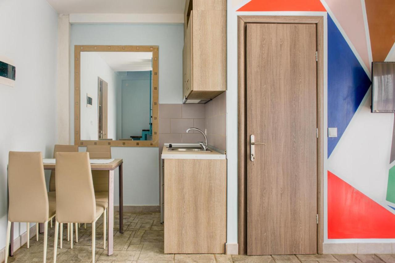 לריסוס 3D Iliadis Suites מראה חיצוני תמונה
