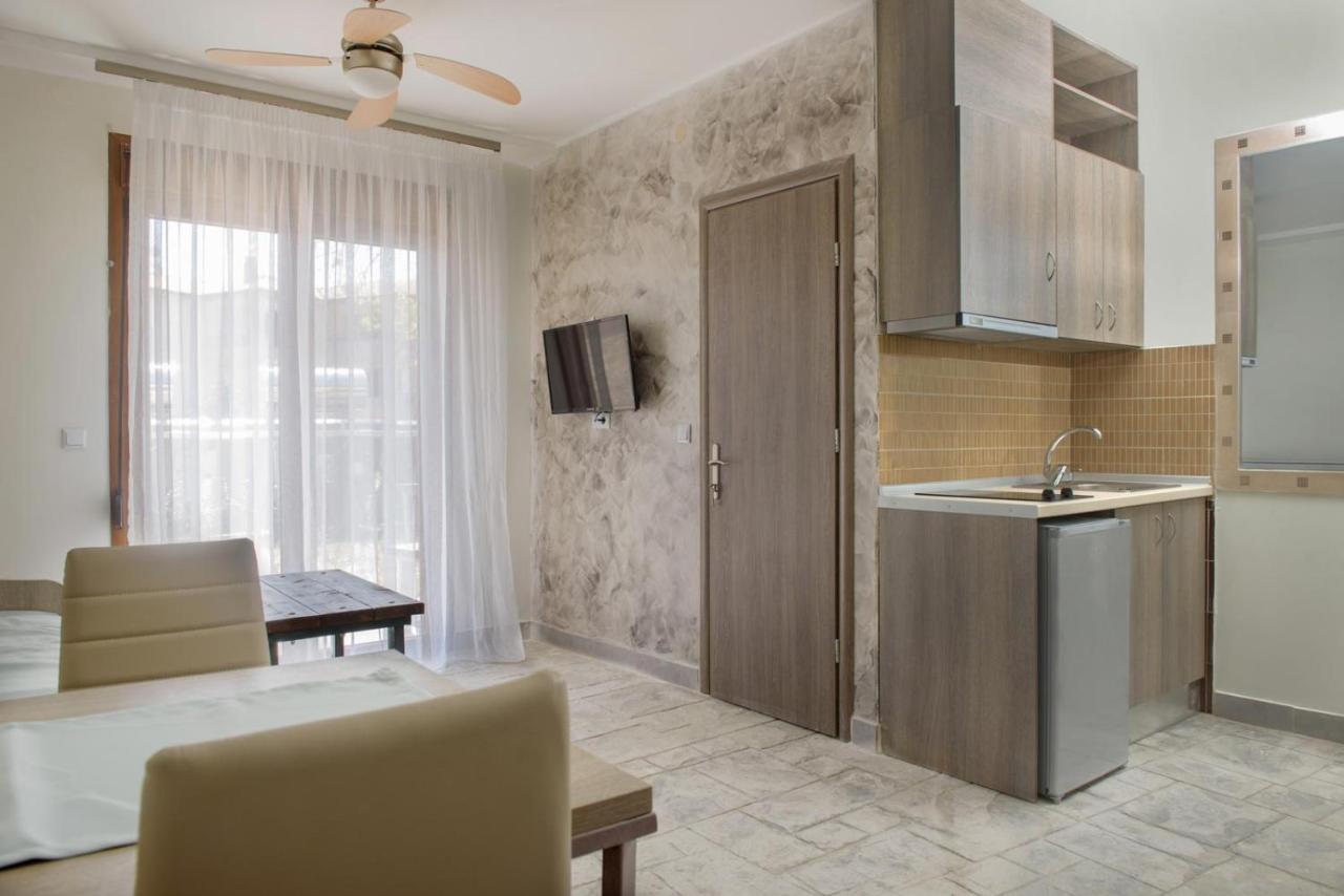 לריסוס 3D Iliadis Suites מראה חיצוני תמונה