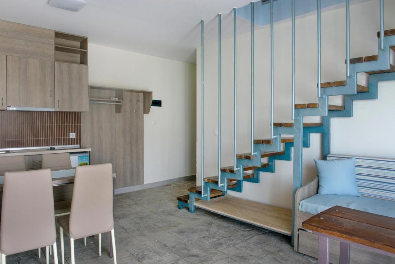 לריסוס 3D Iliadis Suites מראה חיצוני תמונה